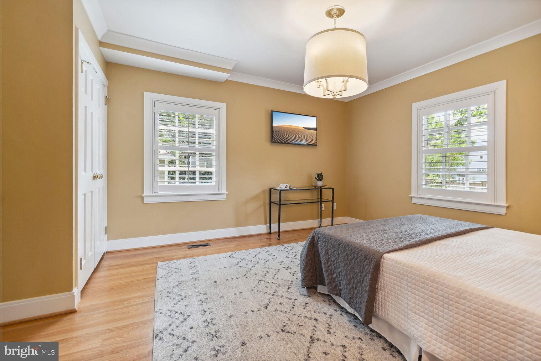 NORTH CHEVY CHASE - Residential