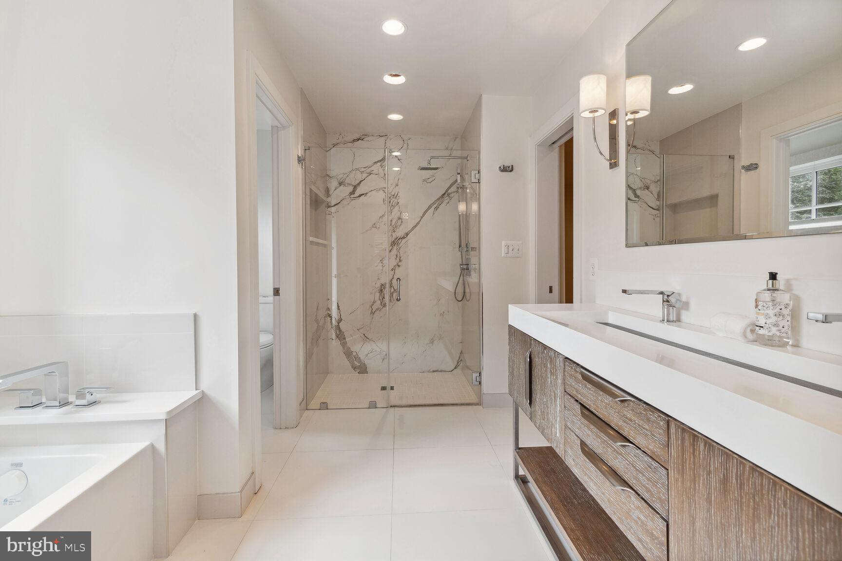 NORTH CHEVY CHASE - Residential