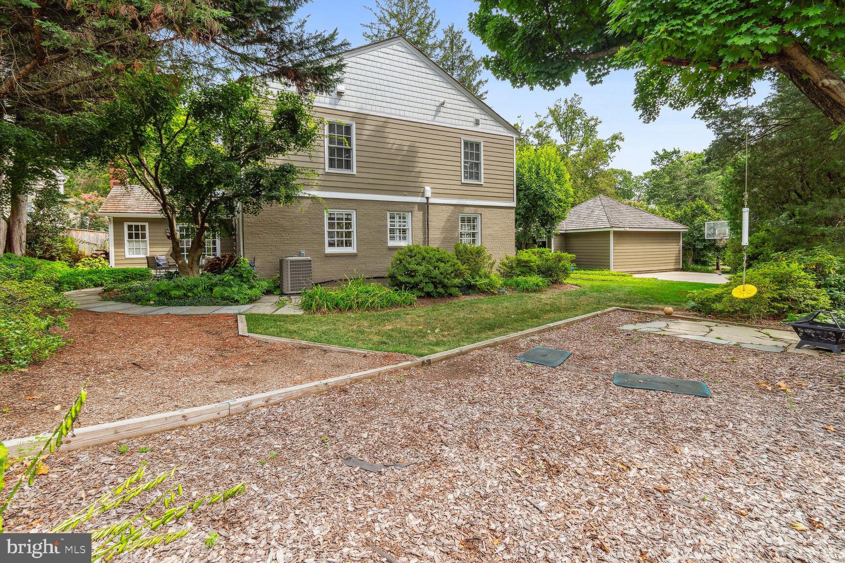 NORTH CHEVY CHASE - Residential