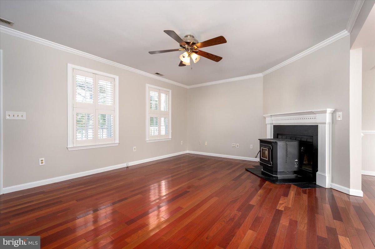 LOCH HAVEN BEACH - Residential