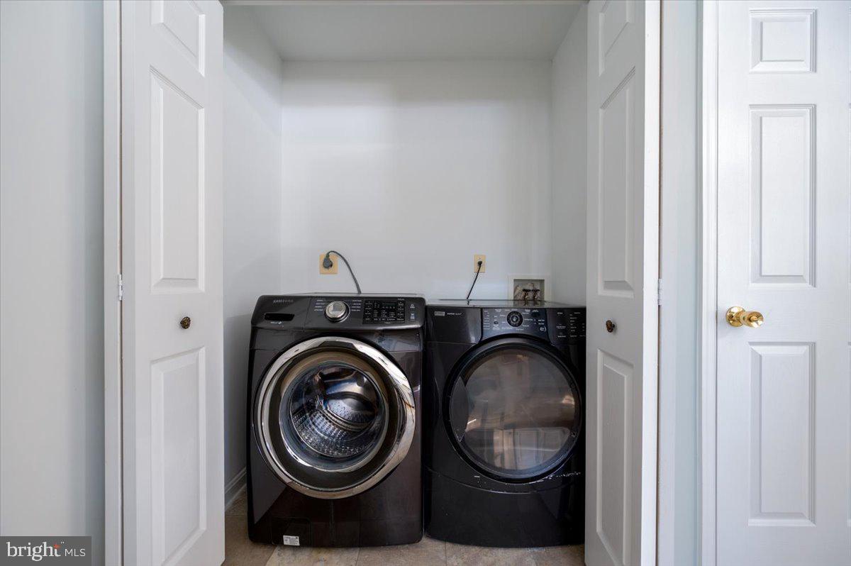 LOCH HAVEN BEACH - Residential