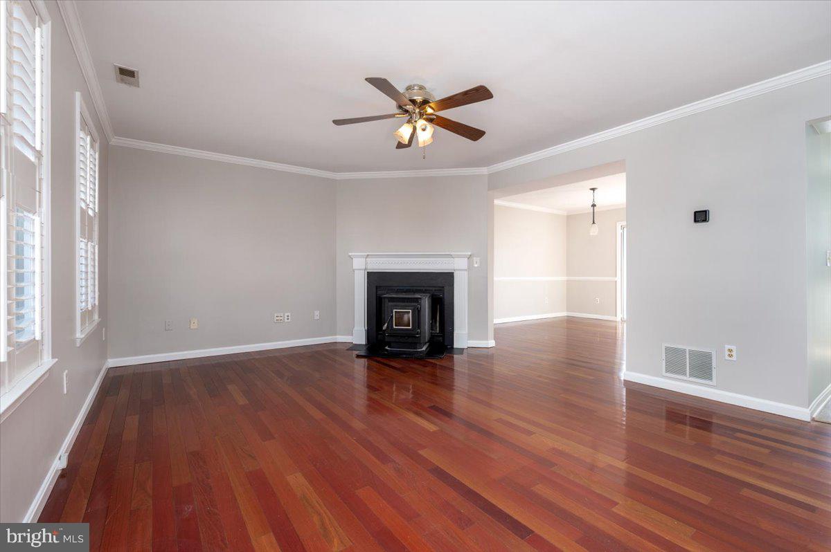 LOCH HAVEN BEACH - Residential