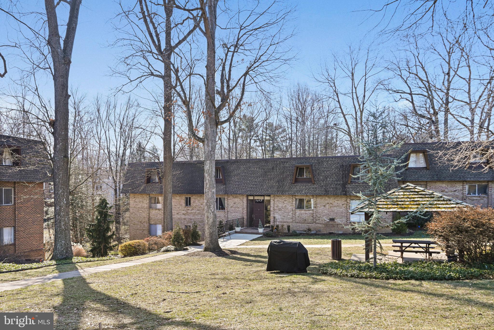 VANTAGE HILL - Residential