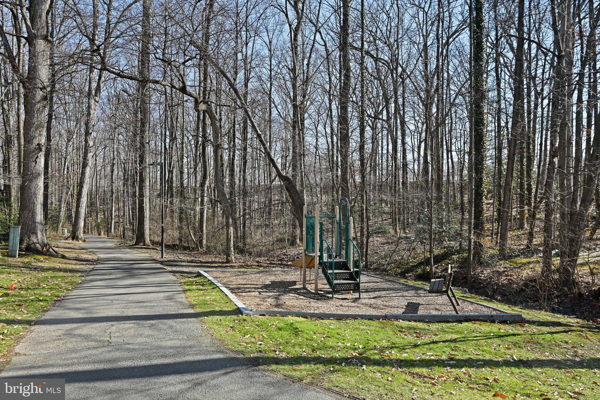 VANTAGE HILL - Residential