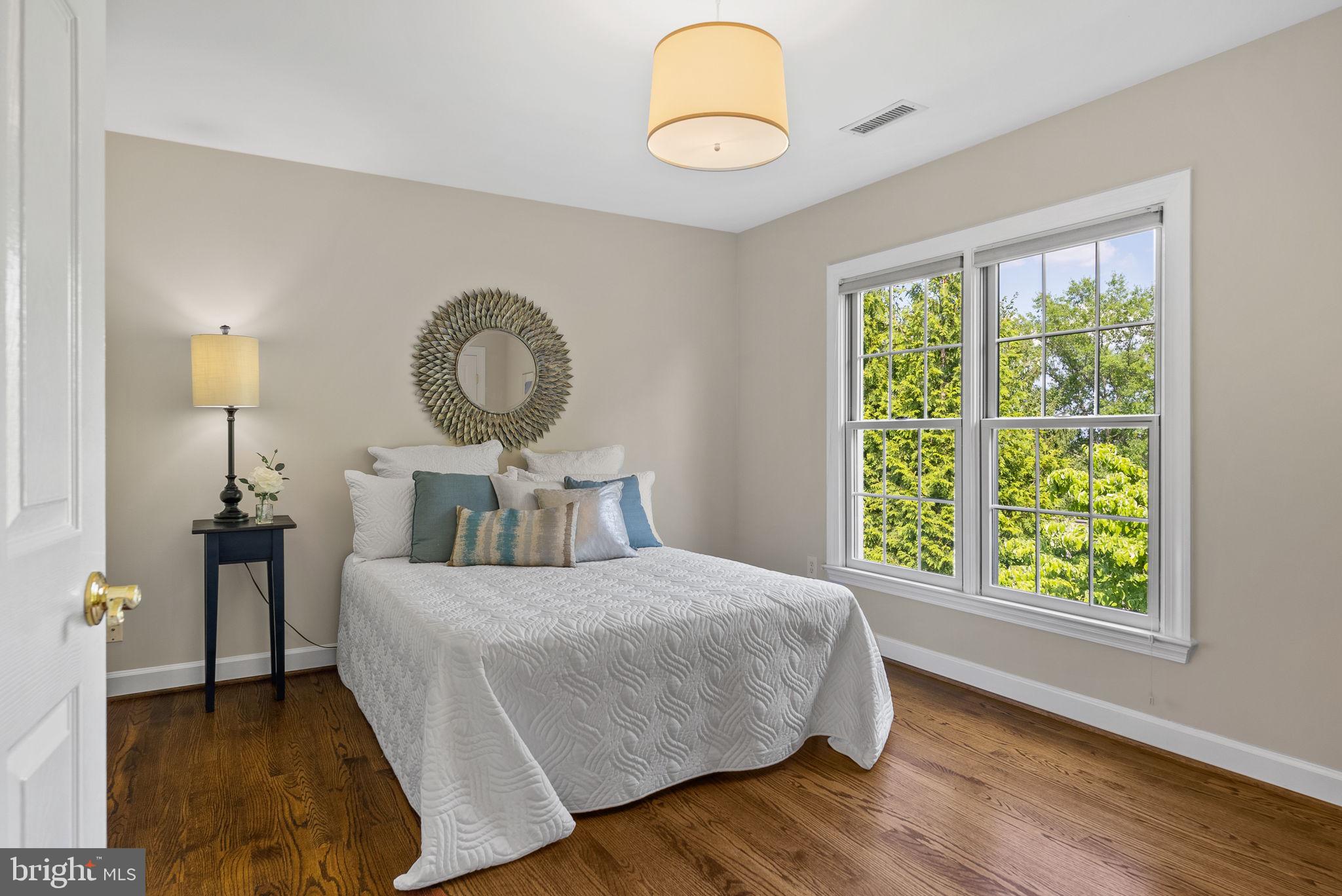 SPY HILL - Residential