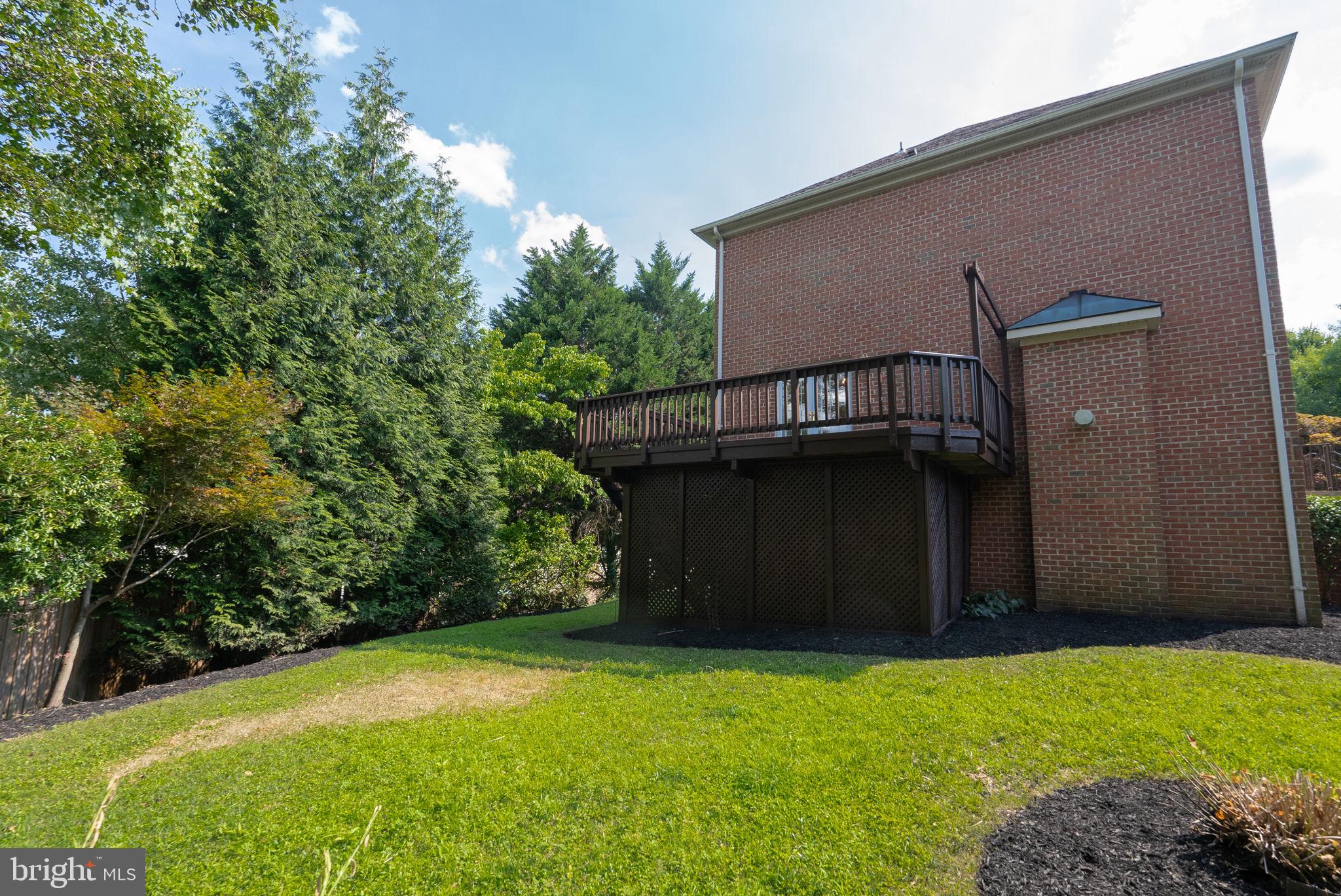 SPY HILL - Residential