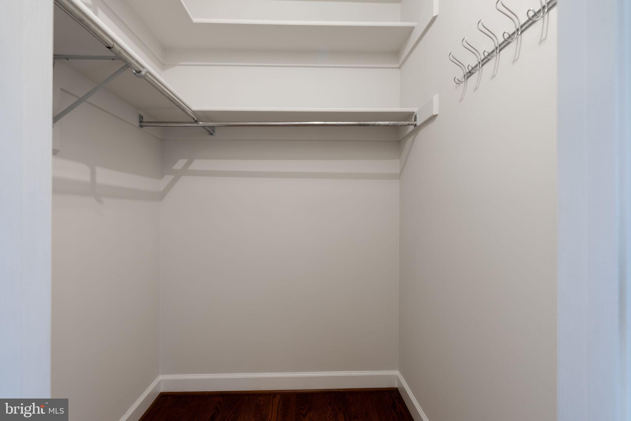 SPY HILL - Residential