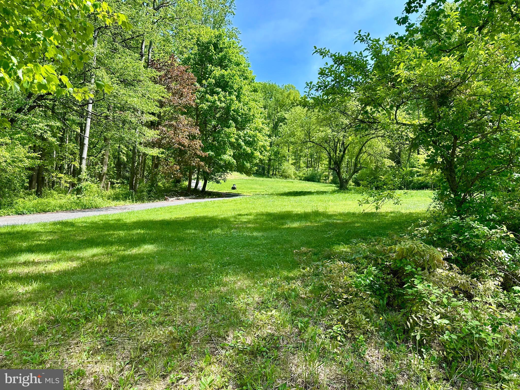 690 BARLET ROAD