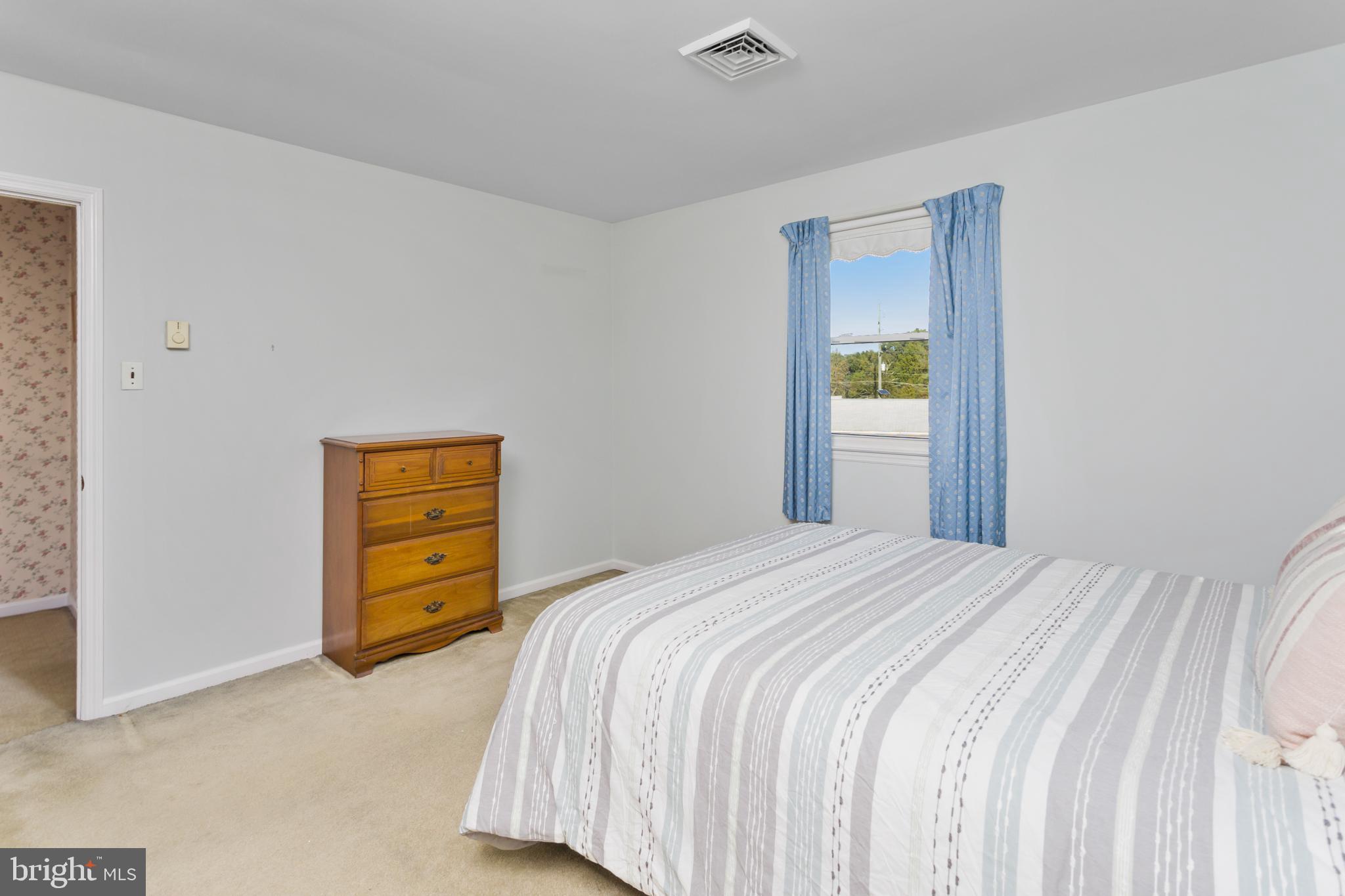 NONE AVA ILABLE - Residential