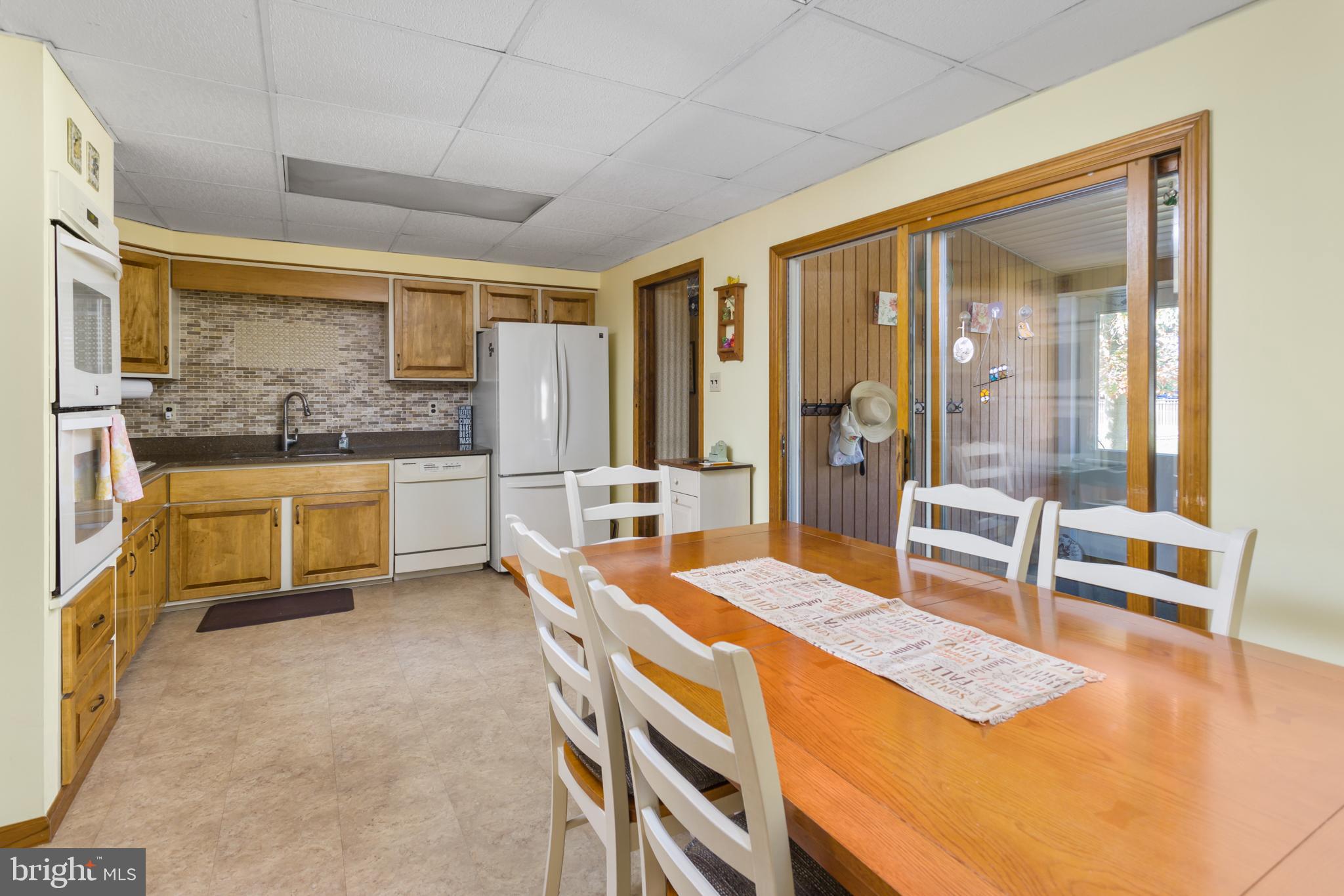 NONE AVA ILABLE - Residential