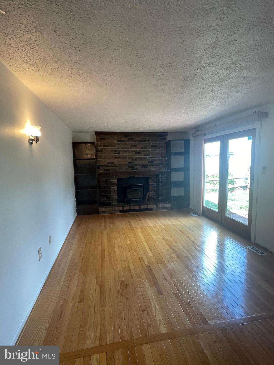 GERMANTOWN ESTATES - Residential Lease