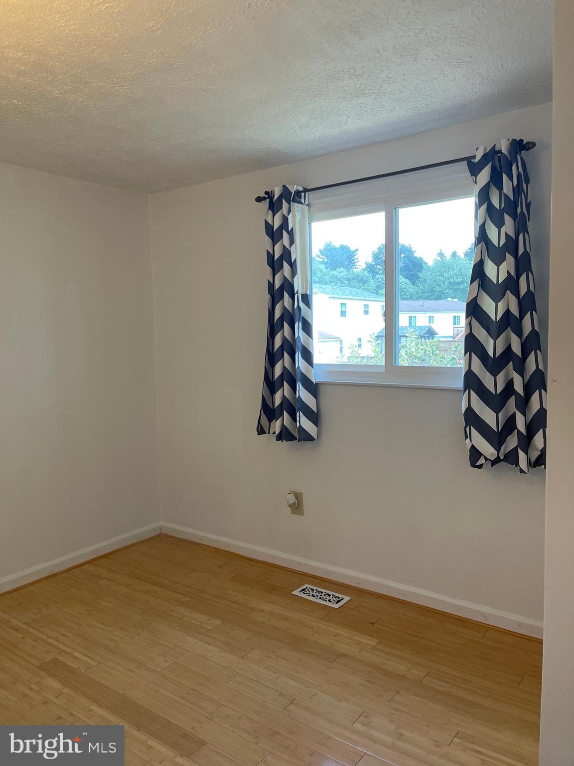 GERMANTOWN ESTATES - Residential Lease