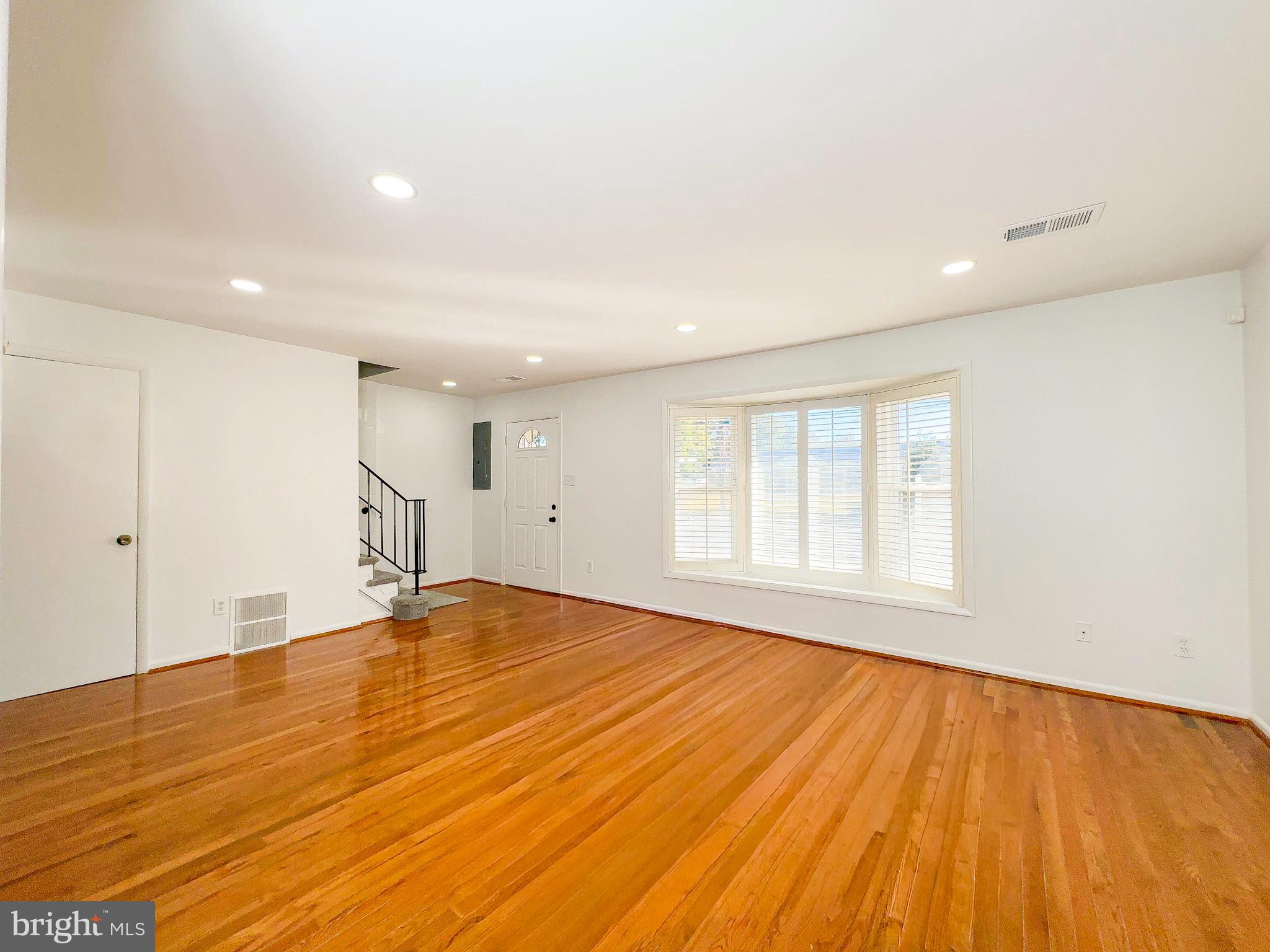 5600 WALKER MILL ROAD