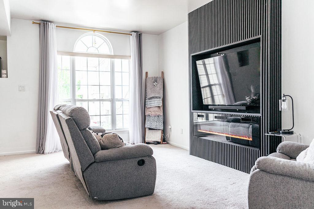 CINNAMON HILL - Residential