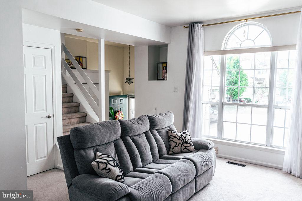 CINNAMON HILL - Residential