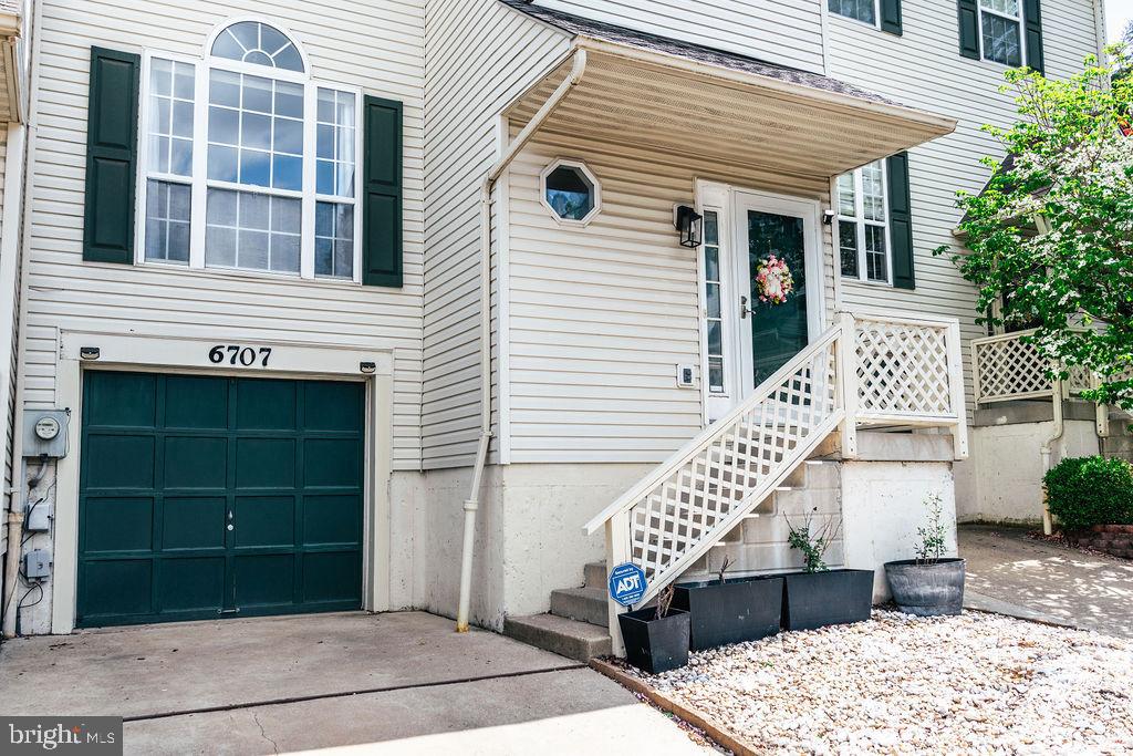 CINNAMON HILL - Residential