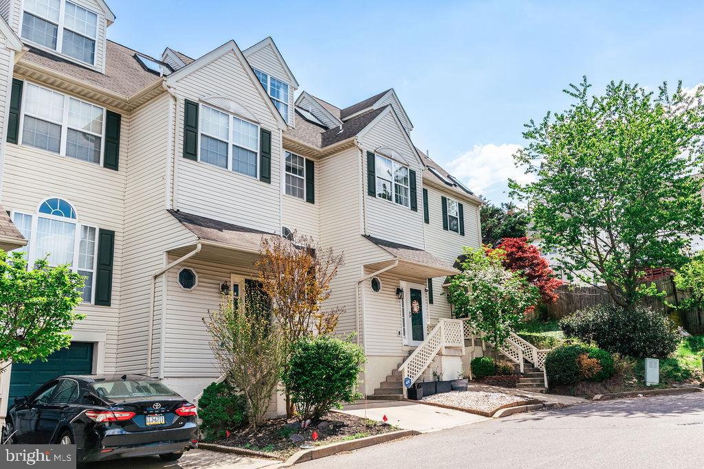 CINNAMON HILL - Residential