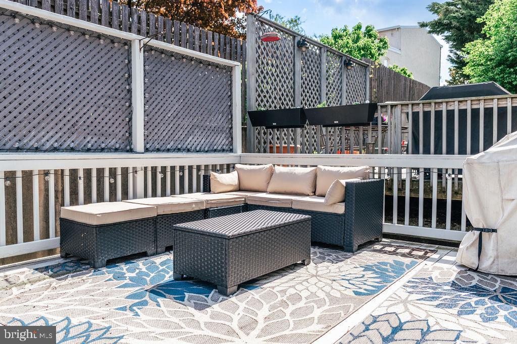 CINNAMON HILL - Residential