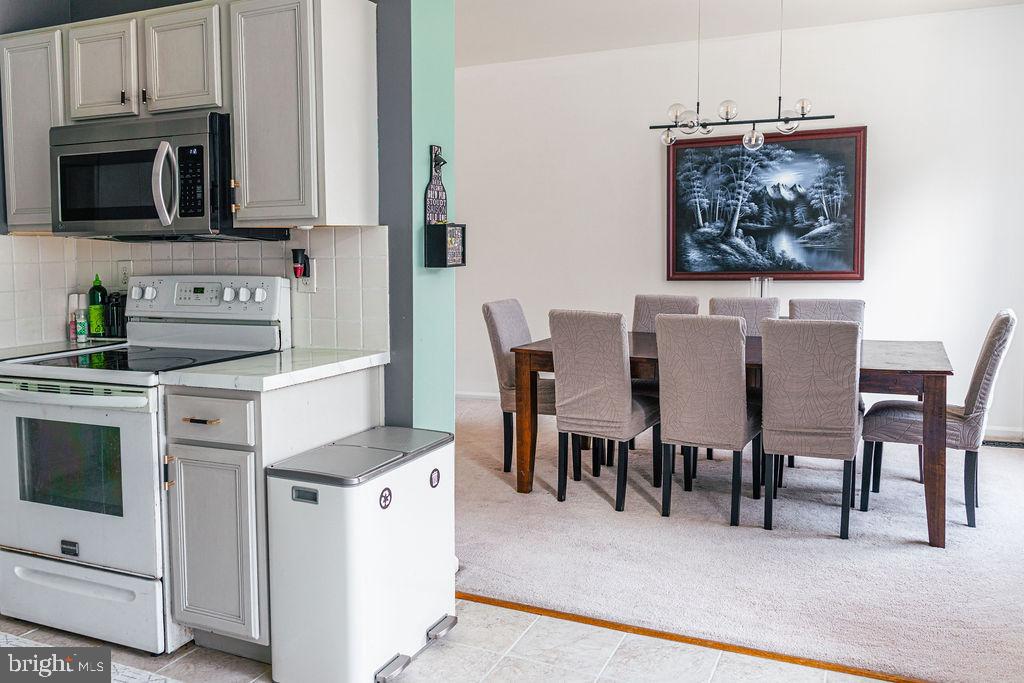 CINNAMON HILL - Residential