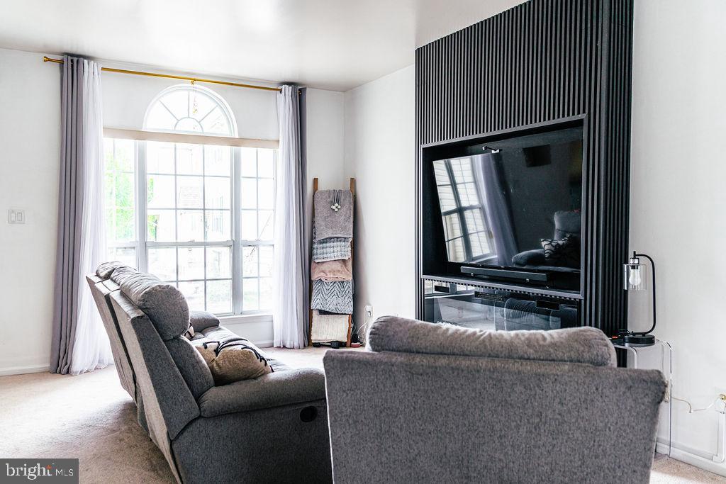 CINNAMON HILL - Residential