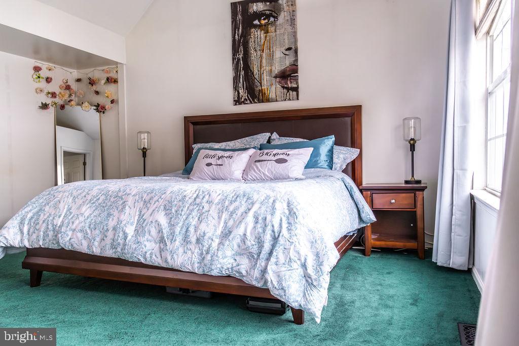 CINNAMON HILL - Residential