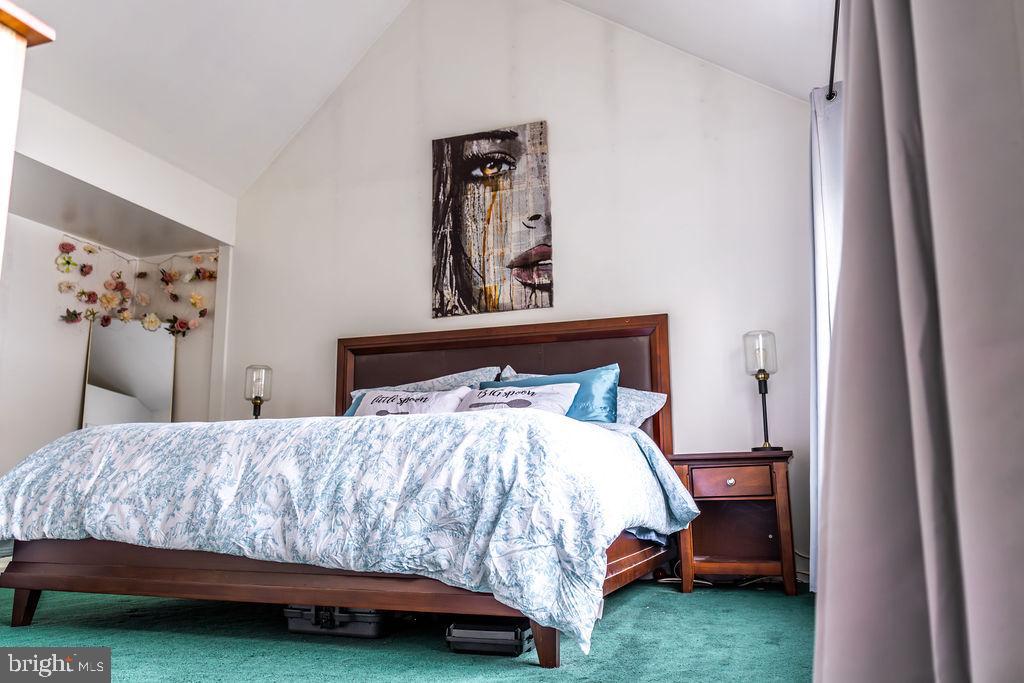 CINNAMON HILL - Residential