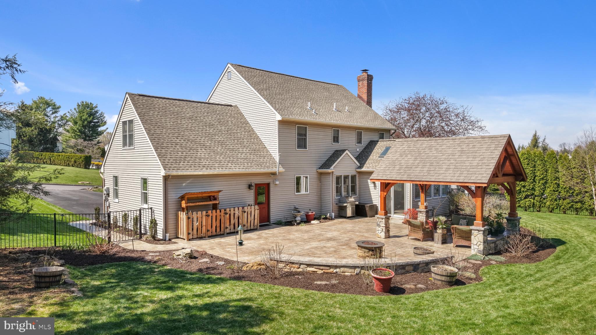 1625 ARROWWOOD DRIVE