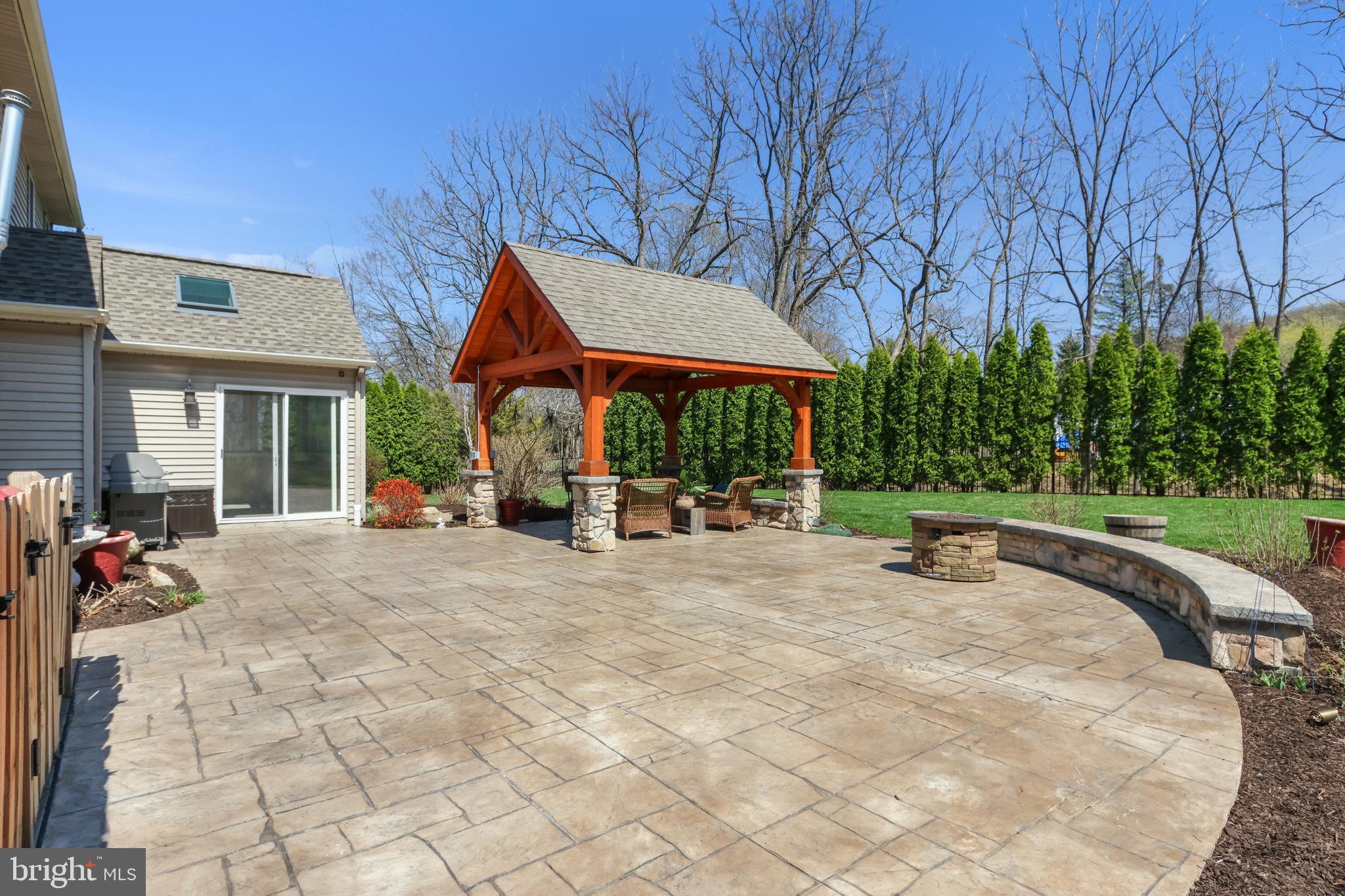 1625 ARROWWOOD DRIVE