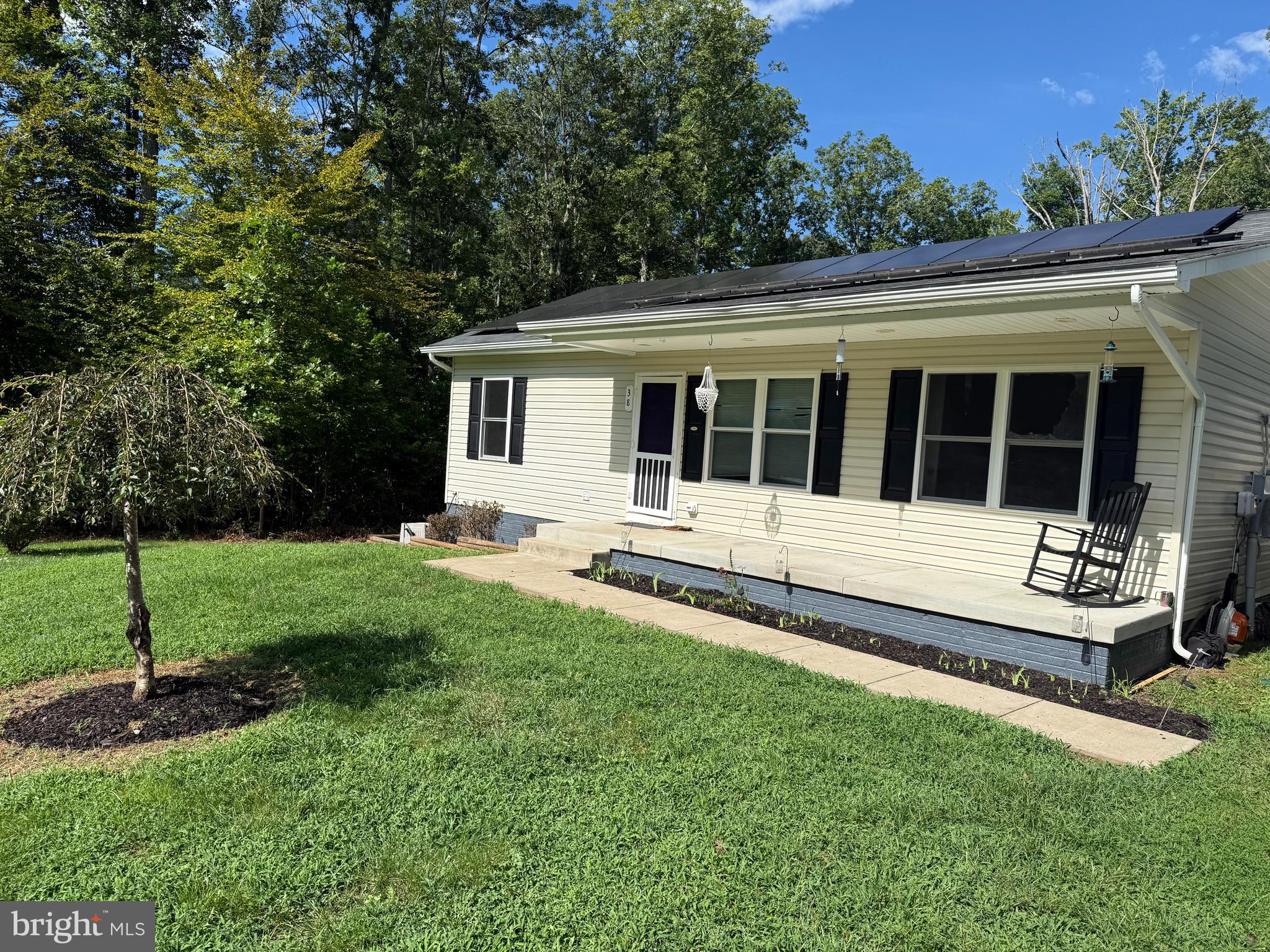 38 BLIZZARD COURT