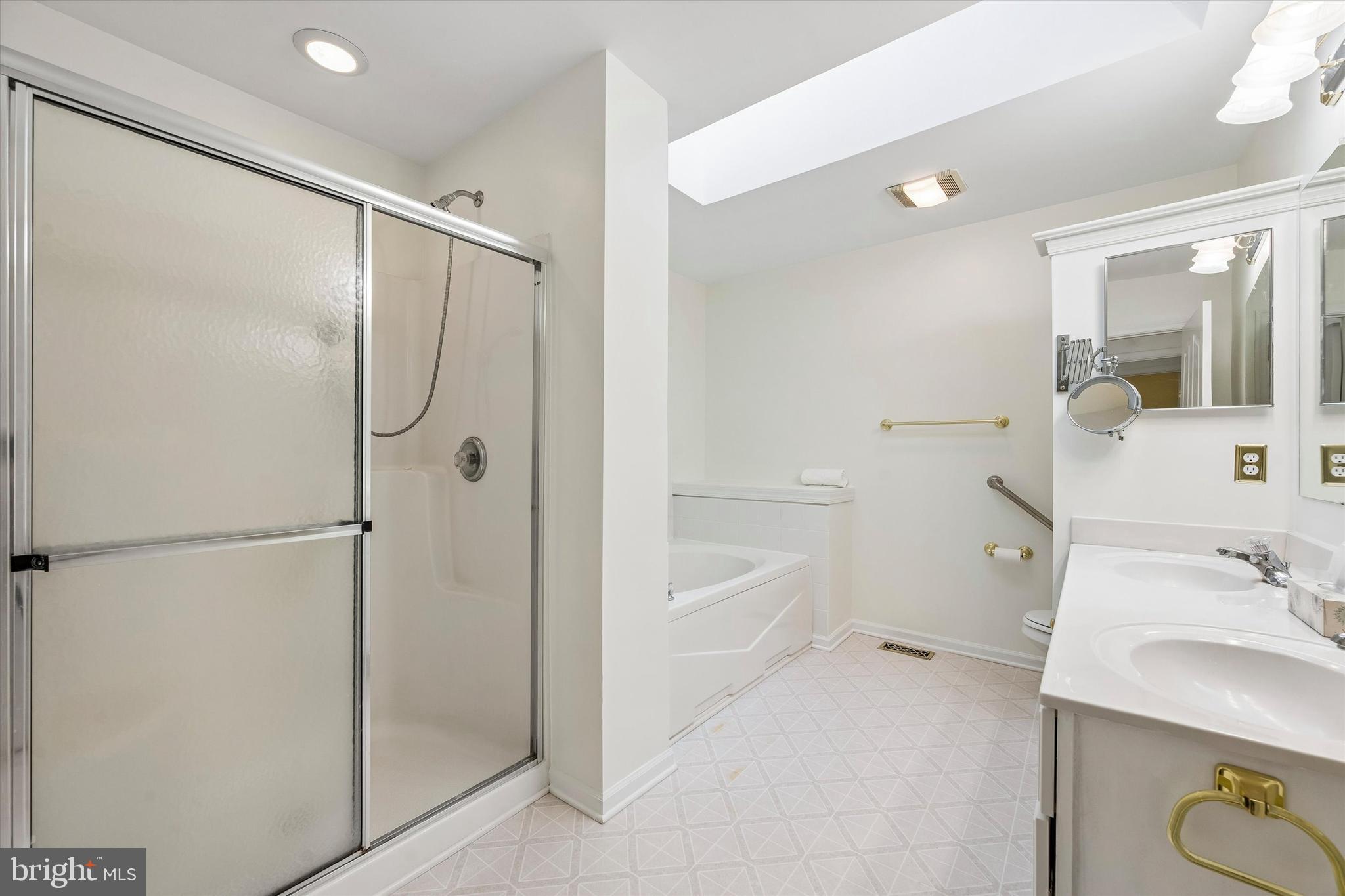 ADARE VILLAGE - Residential