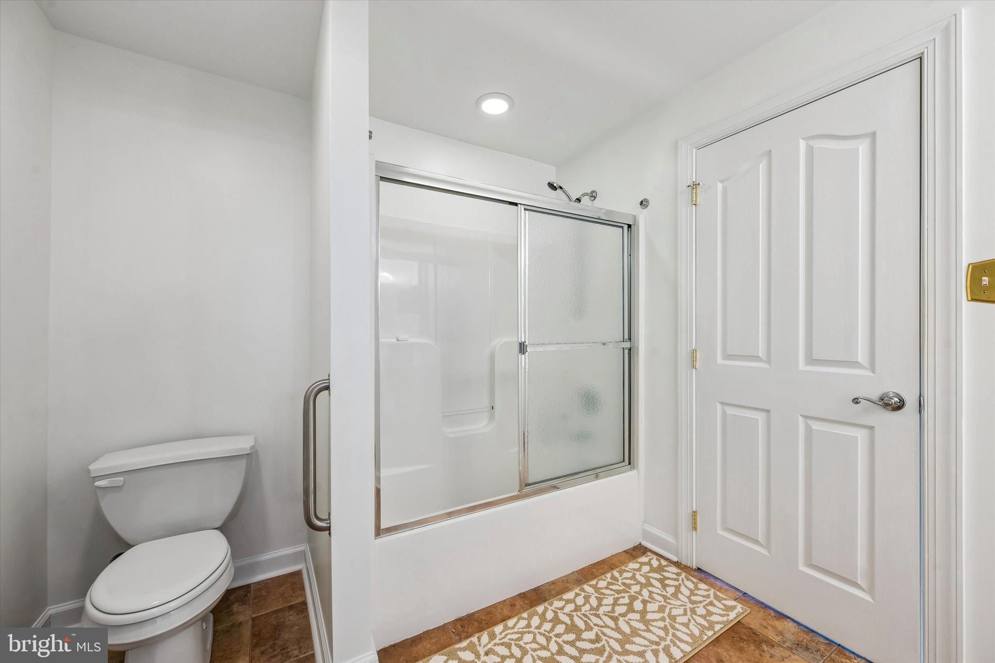 ADARE VILLAGE - Residential