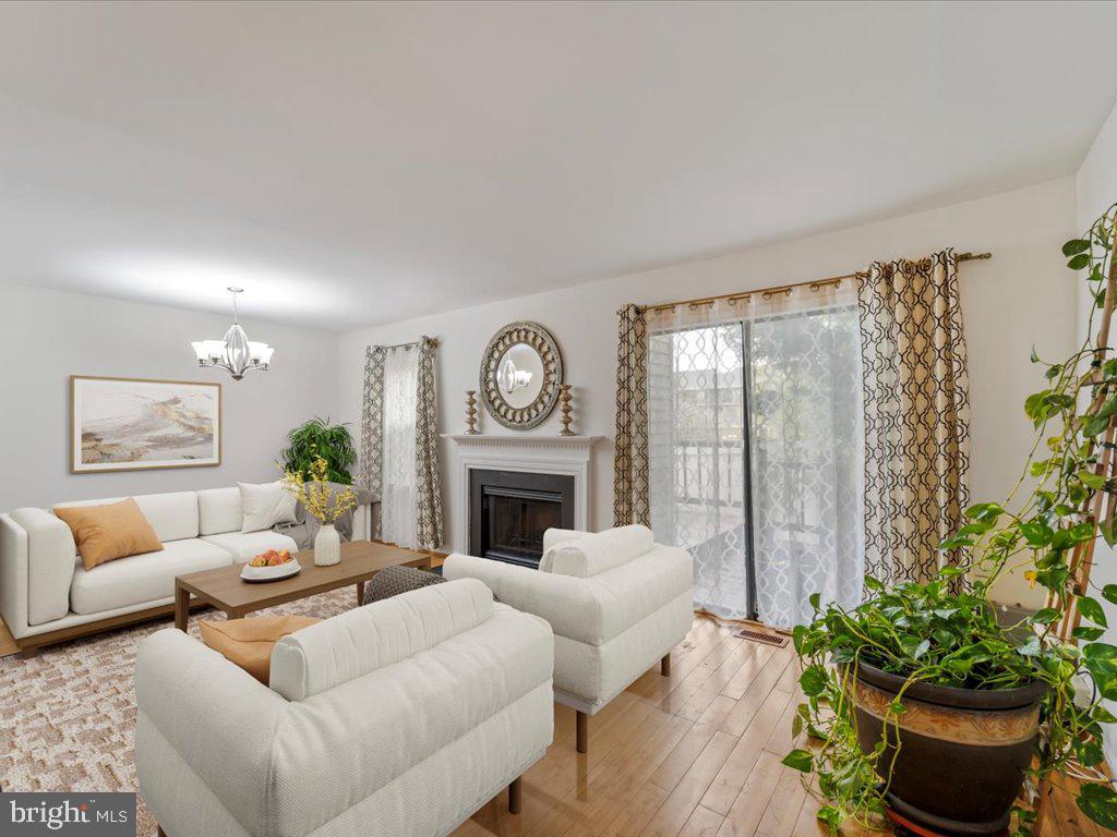 TOWNES OF GREENBRIAR - Residential