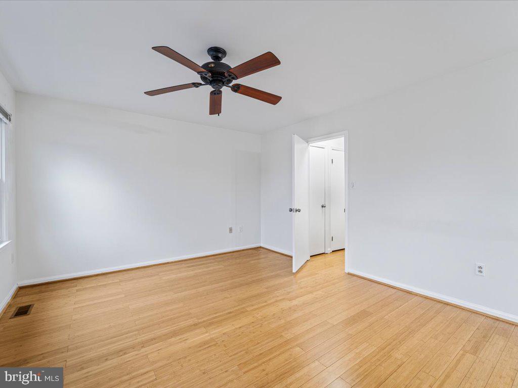 TOWNES OF GREENBRIAR - Residential