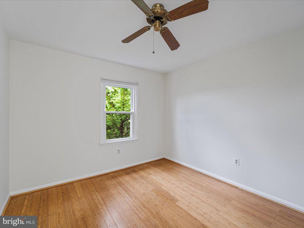 TOWNES OF GREENBRIAR - Residential