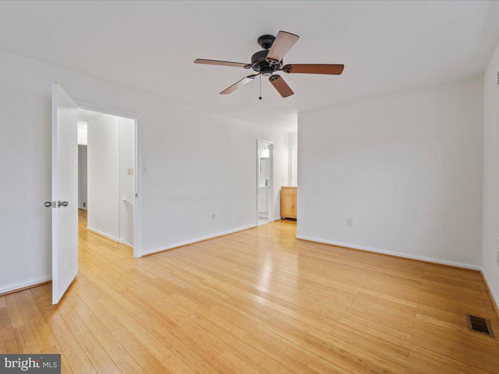 TOWNES OF GREENBRIAR - Residential