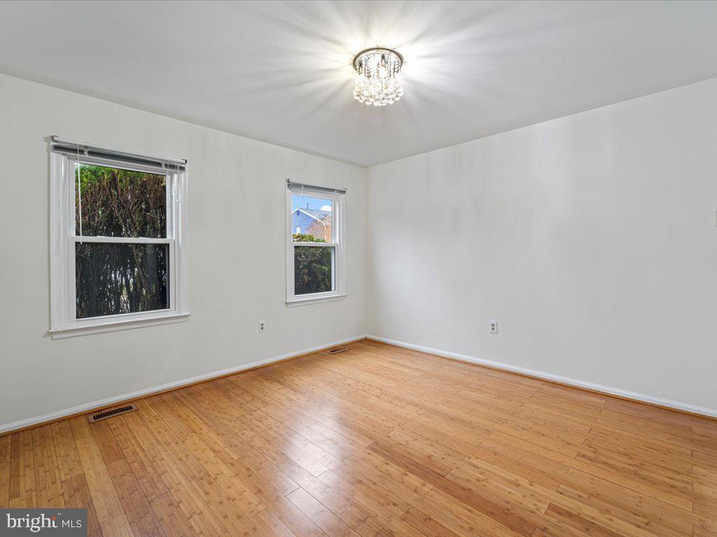 TOWNES OF GREENBRIAR - Residential