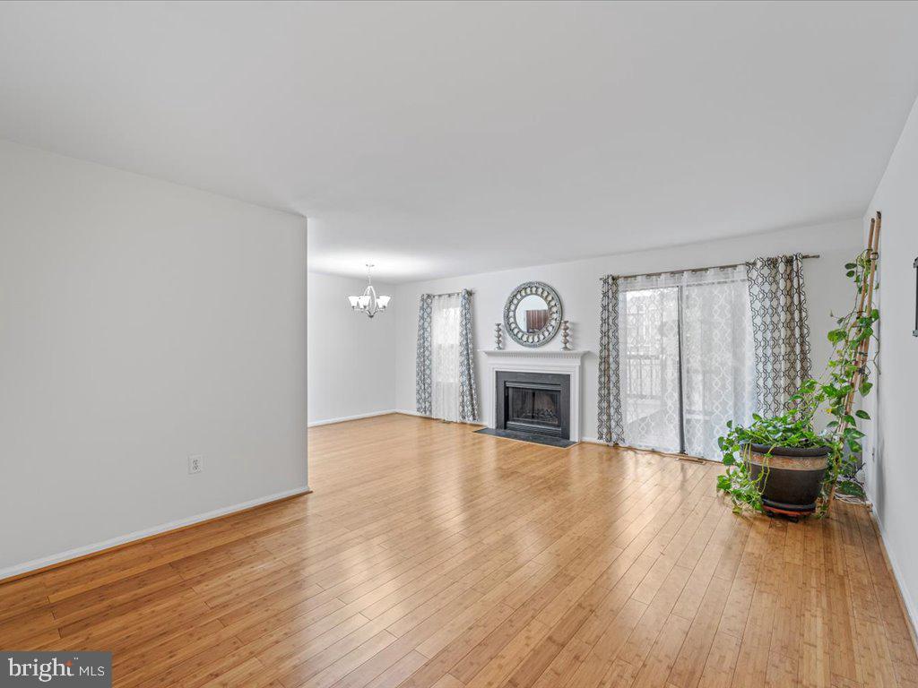 TOWNES OF GREENBRIAR - Residential