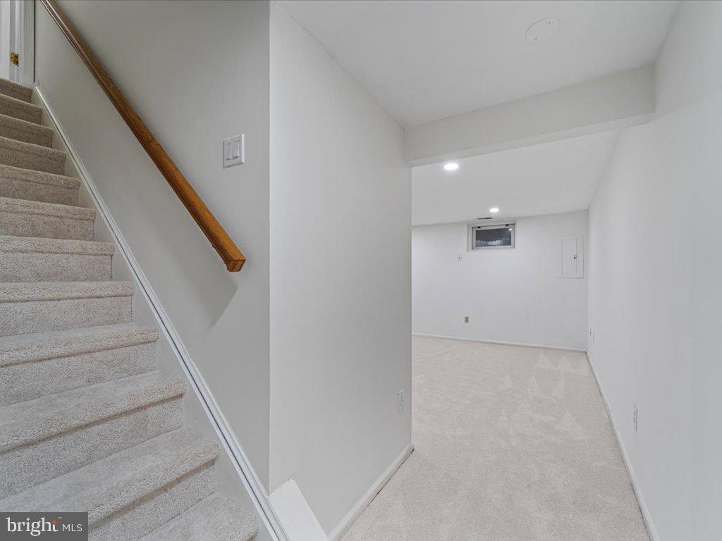 TOWNES OF GREENBRIAR - Residential