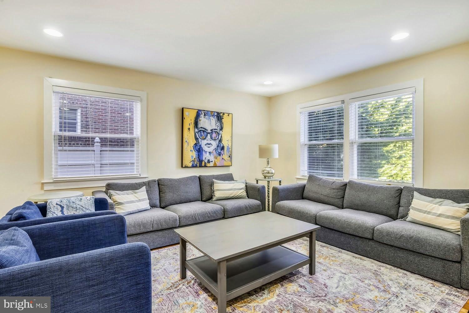 LYON PARK - Residential Income