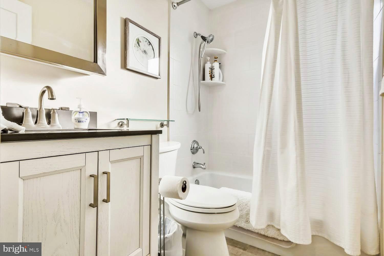 LYON PARK - Residential Income