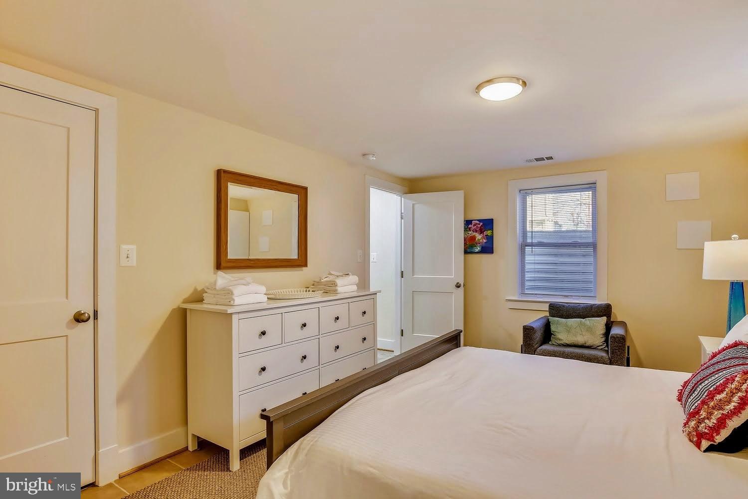 LYON PARK - Residential Income