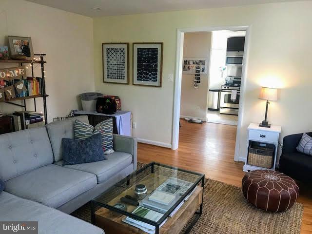 LYON PARK - Residential Income