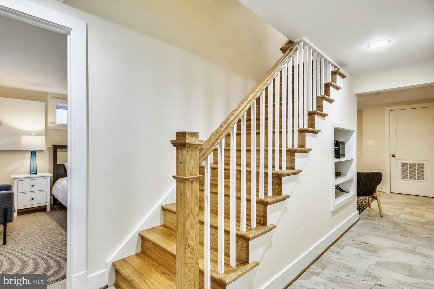 LYON PARK - Residential Income