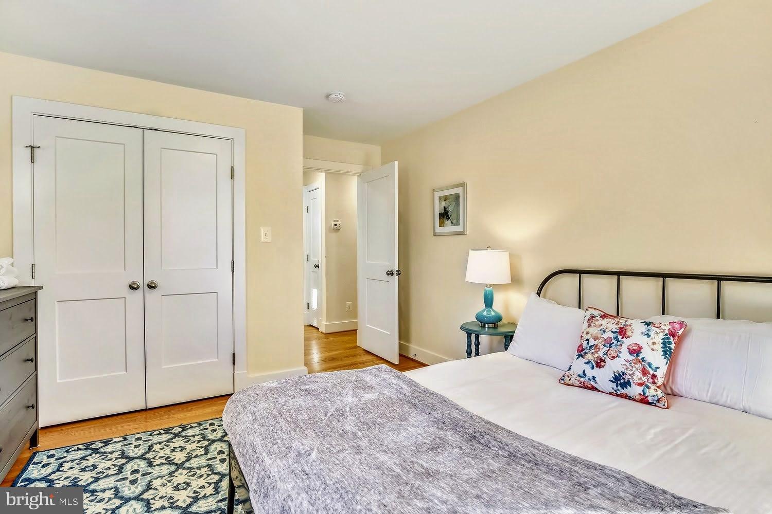 LYON PARK - Residential Income