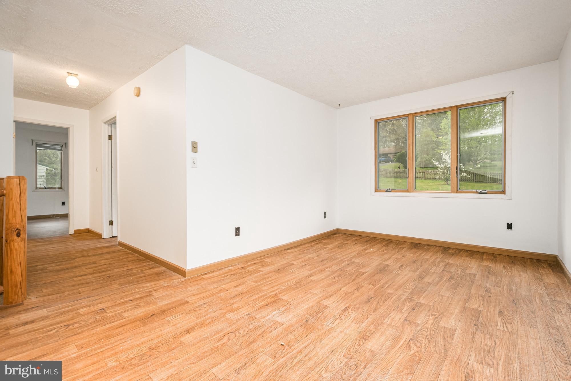 MITCHELL MANOR - Residential