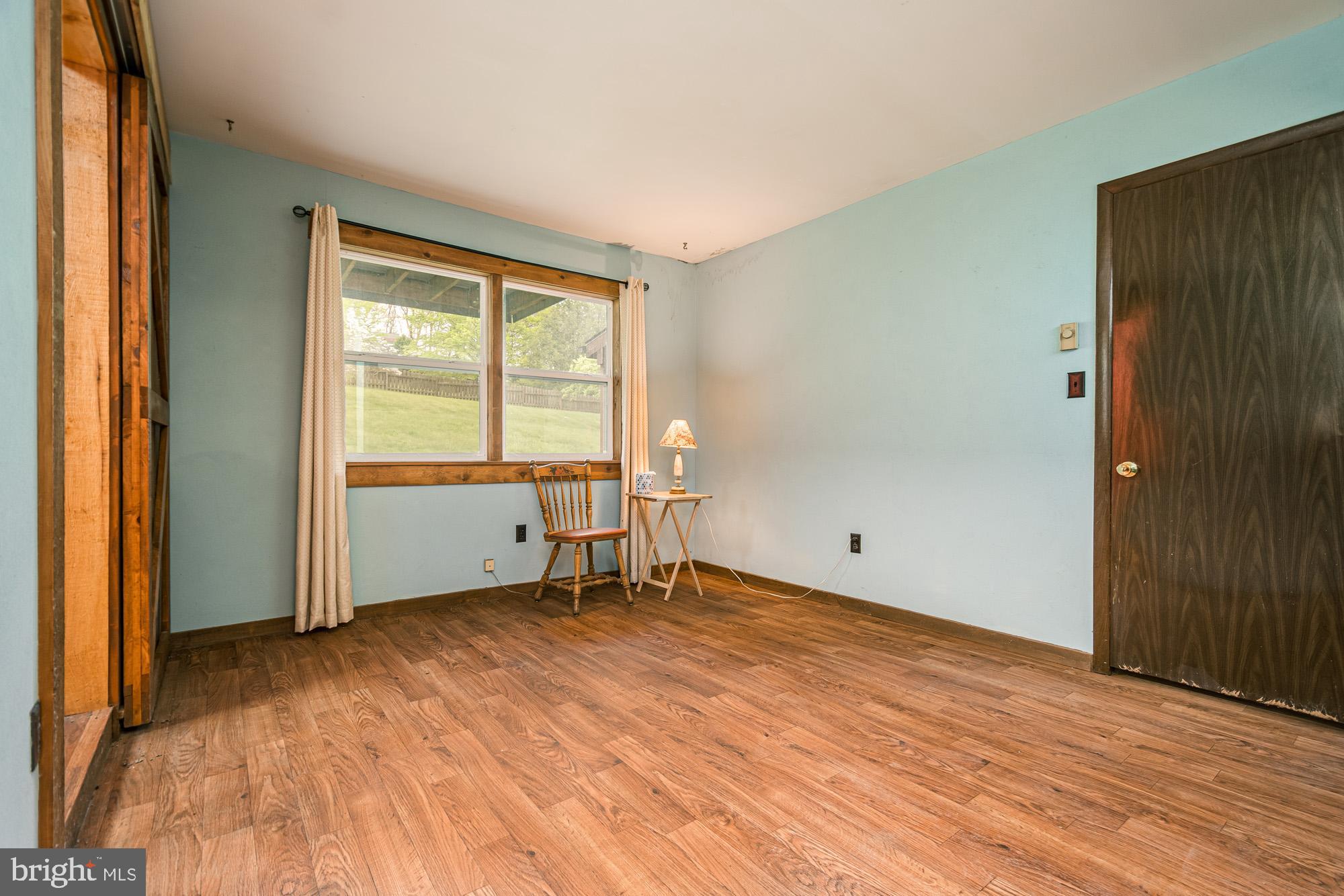 MITCHELL MANOR - Residential