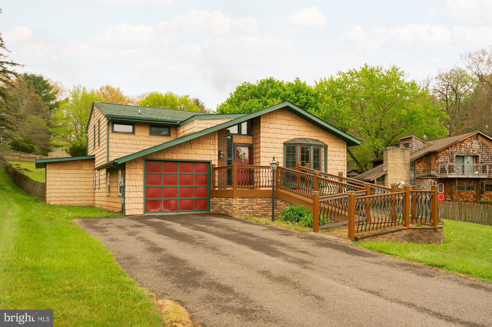 MITCHELL MANOR - Residential