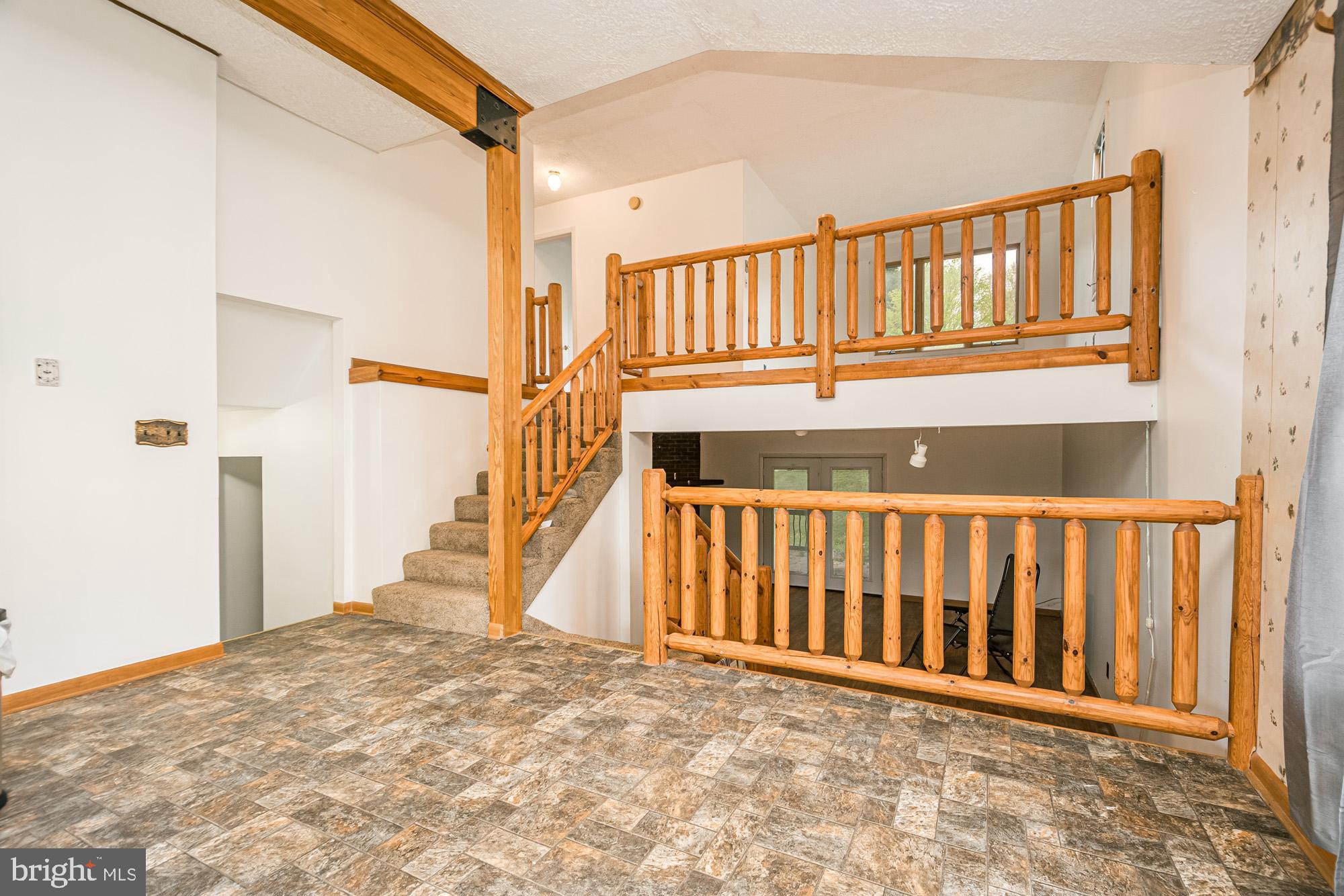 MITCHELL MANOR - Residential