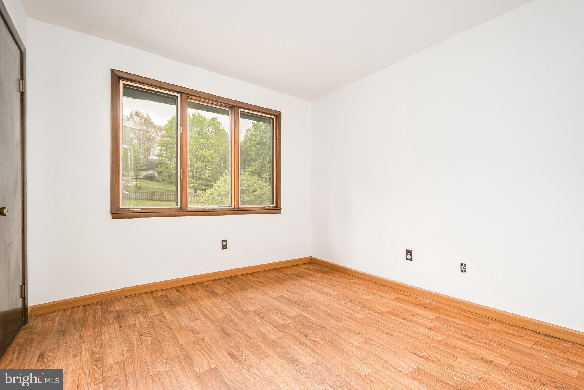 MITCHELL MANOR - Residential