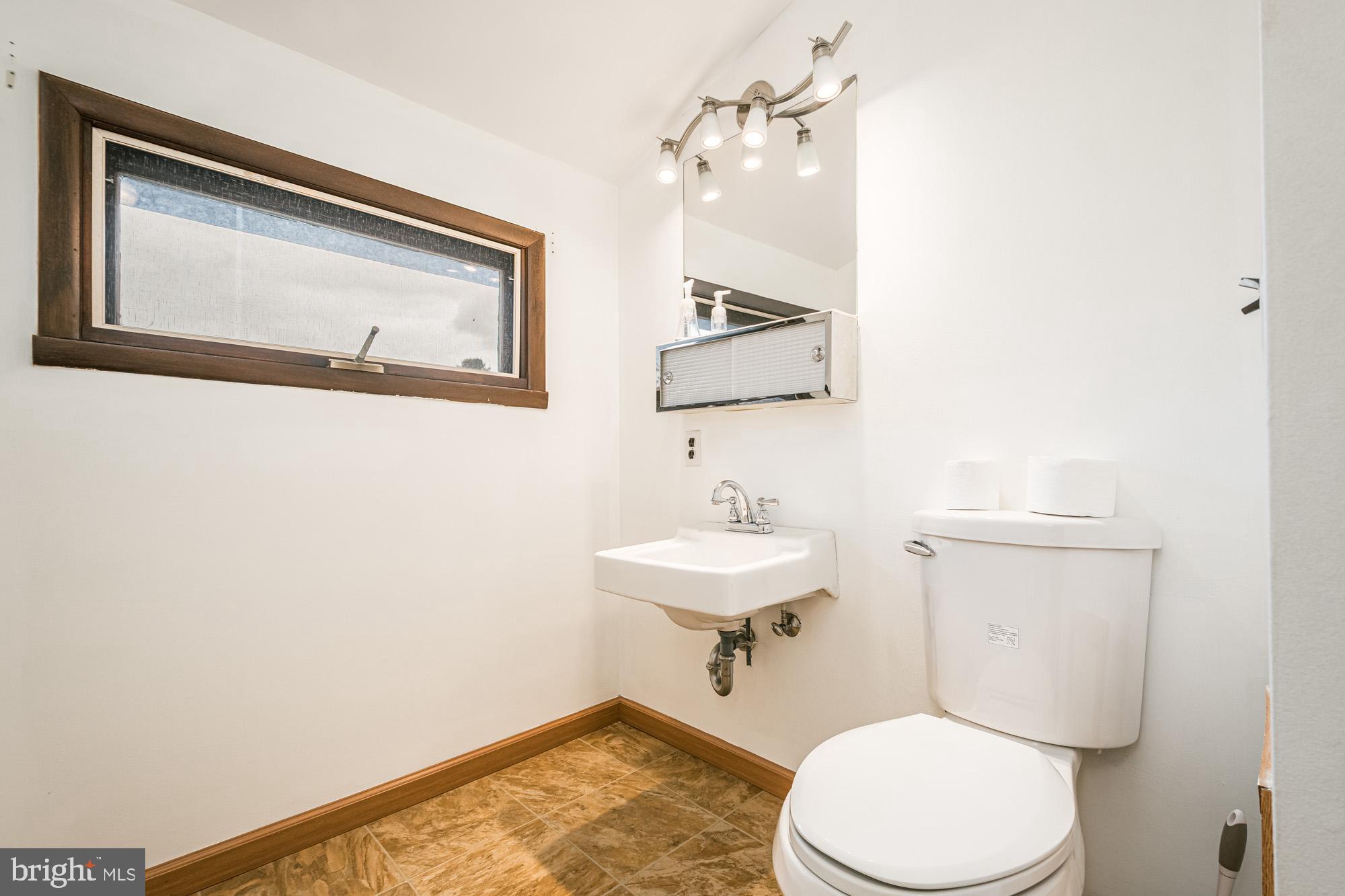 MITCHELL MANOR - Residential